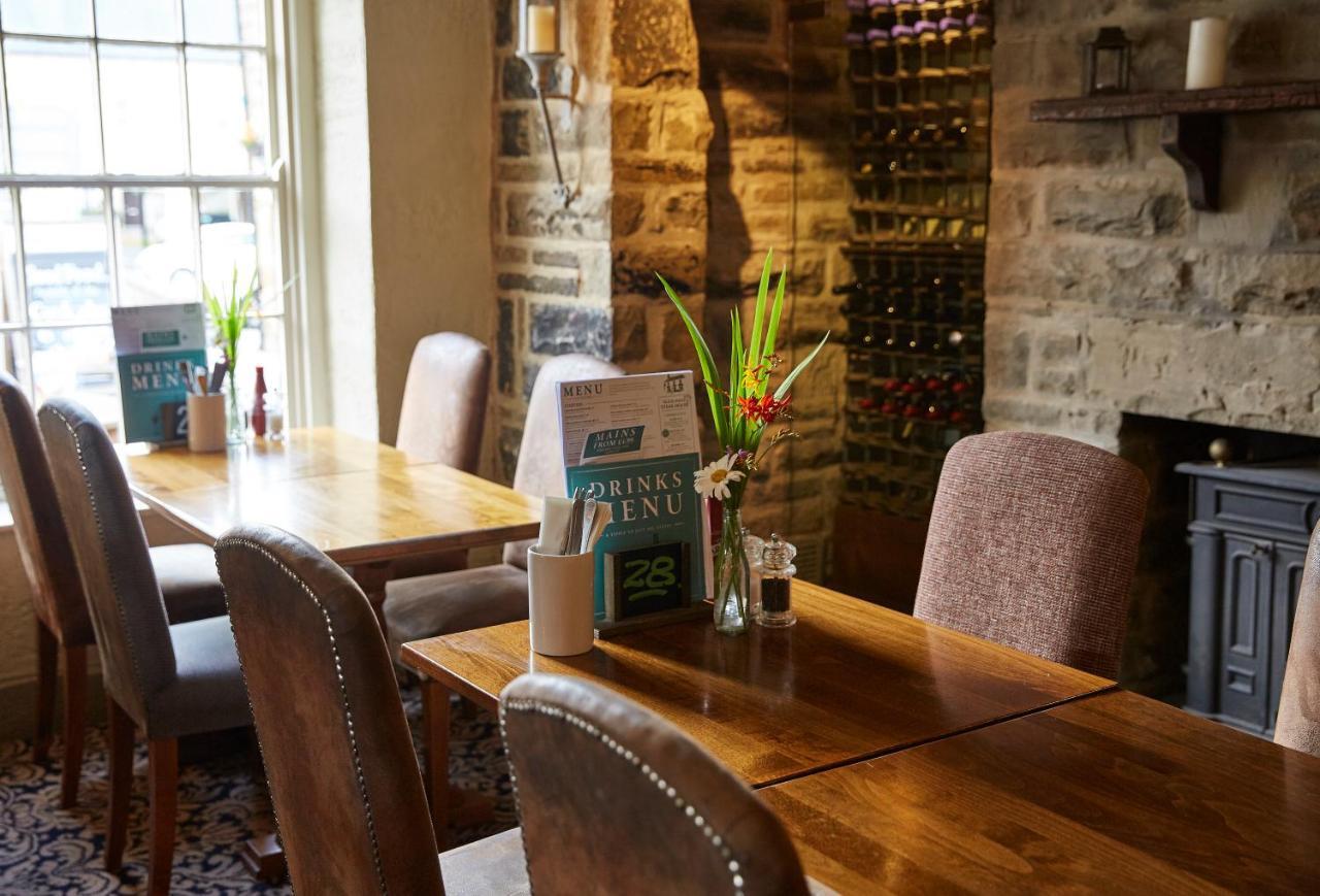 Castle Inn By Greene King Inns Bakewell Buitenkant foto